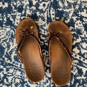 Vionic Tortoise Flip Flops